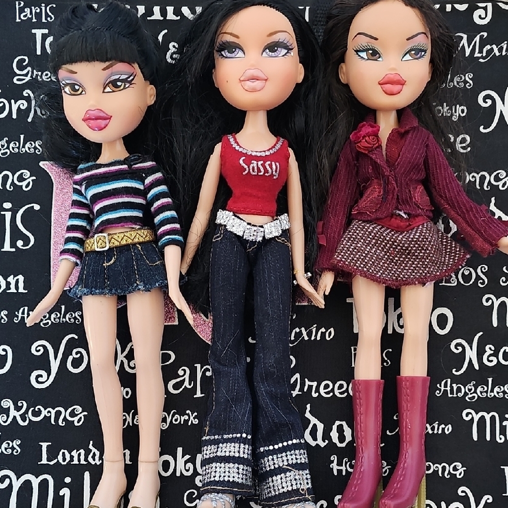 Three Bratz